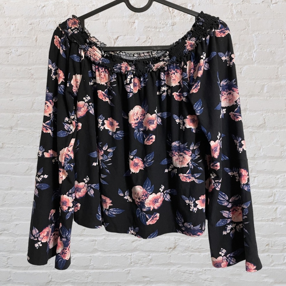 Ardene Floral Off the Shoulder Belle Sleeve Top, Medium